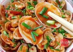 Illustration of how to make stir-fried scallops with bean paste 17