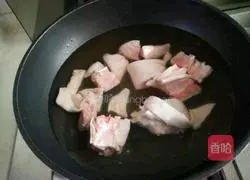 Illustration of roasted pig's trotters 1