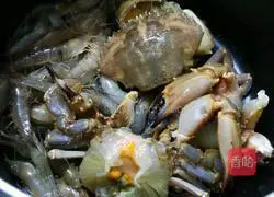 Illustration of how to make seafood porridge 2