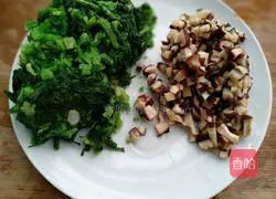 Illustration of how to make fried eggs with mustard seeds 2