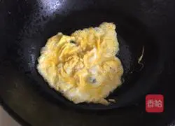 Seafood Fried Noodles Recipe Illustration 8