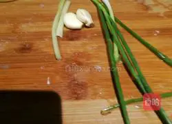 Illustration of how to make mushroom and shrimp paste balls 4