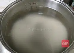 Illustration of how to make seafood porridge 2