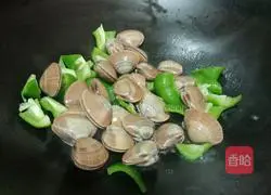 Illustration of how to make green peppers and yellow clams 4