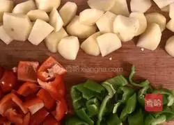 Illustration of how to make beer stewed stupid chicken 2