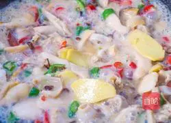 Illustration of how to make spicy river clam meat 6