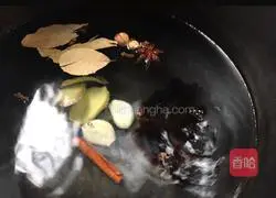 Illustration of how to make braised pork 2