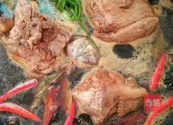 Illustration of how to make sauce-flavored beef 4