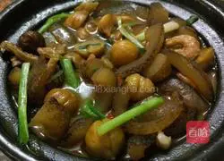 Sea cucumber and chestnut pot recipe 7