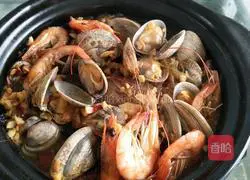 Illustration of how to make Enoki Mushroom Vermicelli Stew 11