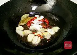 Illustration of braised crayfish in oil 9