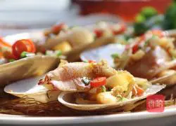 Illustration of how to make geoduck steamed vermicelli 10