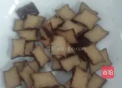 Illustration of how to steam preserved meat 6