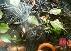 Illustration of how to make pasta (fresh squid noodles) 13