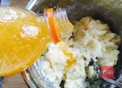 Illustration of how to make orange mashed potatoes 4