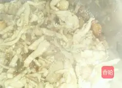 Illustration of how to make improved fish-flavored shredded pork 1