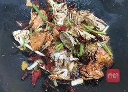 Home-style Spicy Crab Recipe Illustration 7