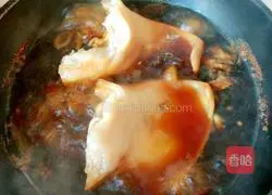 Illustration of how to make braised pig ears 4