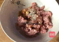 Illustration of how to make Qianzhang steamed meat rolls 1