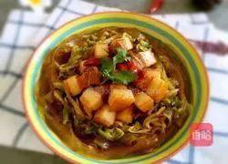 Illustration of braised pork and cabbage vermicelli 14