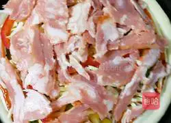 Illustration of how to make bacon pizza 7