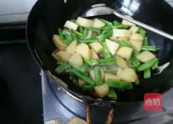 Illustration of the vegetarian version of Di San Xian 3