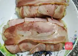 Bacon Potatoes Illustration of making clay rolls 9