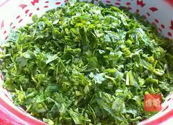 Illustration of how to make shepherd's purse dumplings 2