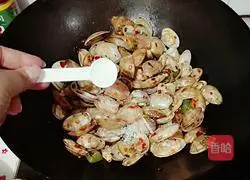 Illustration of how to make spicy scallops 8