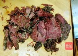 Illustration of how to make boiled beef hot pot 2