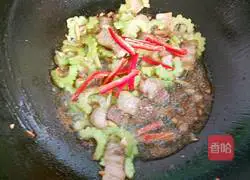 Bitter Melon Twice-cooked Pork Recipe Illustration 11