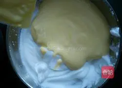 Illustration of how to make cheese cocoa mousse cake 6