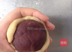 Illustration of how to make Cantonese bean paste and egg yolk mooncakes 11