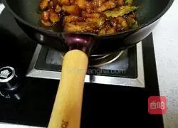 Illustration of how to make braised pork 7