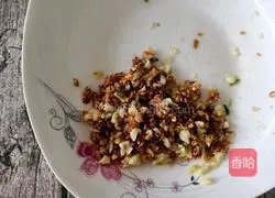 Illustration of how to steam shrimps with garlic vermicelli 8