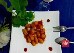 Illustration of how to make tomato sauce cornballs 7