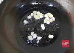 Illustration of braised shrimps in oil, braised shrimps in oil, and fried shrimps in oil 2