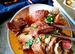 Illustration of how to make Northeastern soybean paste bones 16