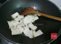 Illustration of how to make twice-cooked pork with king oyster mushroom 3