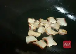 Illustration of how to make fried bamboo shoots with bacon 2