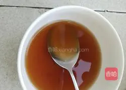 Illustration of authentic Northeastern pot-wrapped pork 7