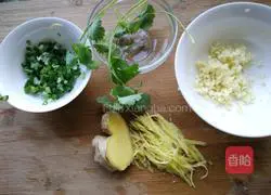 Illustration of how to steam geoduck vermicelli 5