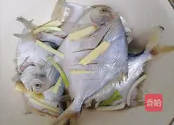 Illustration of how to make pan-fried white pomfret 1
