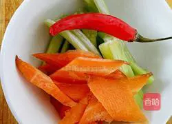 Illustration of three fresh Japanese tofu recipes 6