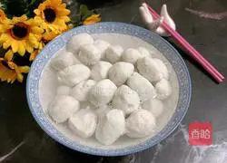 Illustration of how to make handmade fish balls 16
