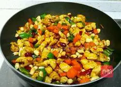Illustration of how to make Kung Pao Chicken 11