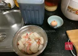 Illustration of how to make Kung Pao Shrimp Balls 4
