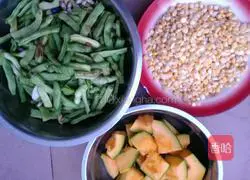 Potato, Bean and Pumpkin Soup Recipe Illustration 1