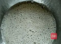 Classic Chocolate Cake Recipe Illustration 8