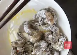 Illustration of how to make mustard shrimp balls 3